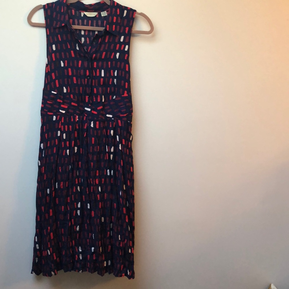 Sleeveless dress